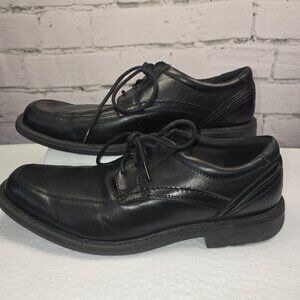 ROCKPORT MENS ESSENTIAL DETAILS WATERPROOF OXFORD, APRON TOE, BLACK SIZE 8